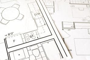 Planos en estudio de arquitectura y reformas en Valencia